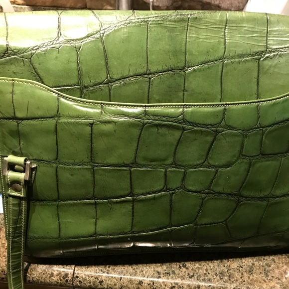 Dooney & Bourke Alligator Style Great Bag 15x10” - Picture 4 of 8